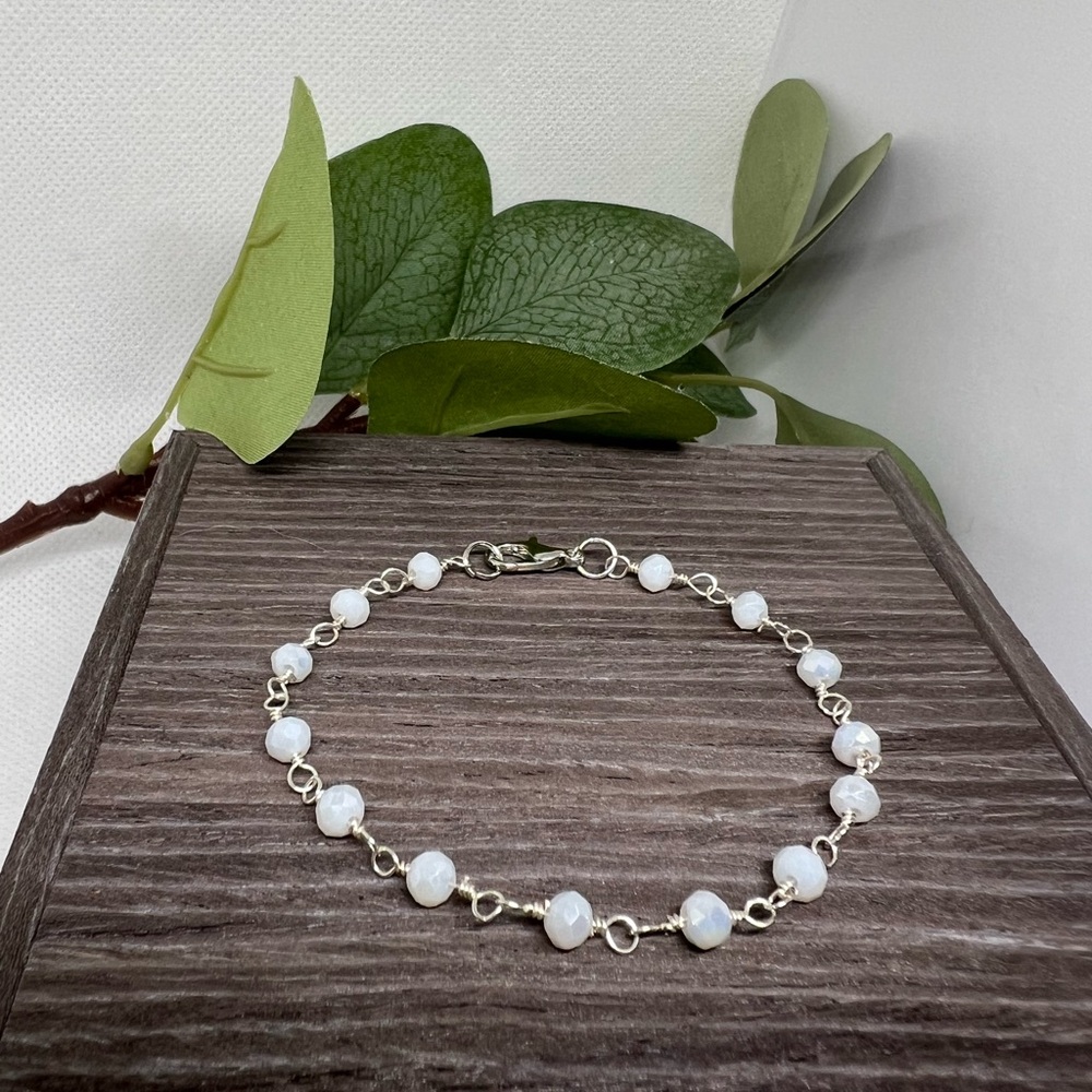 Dainty Ceramic Bead Bracelet - White